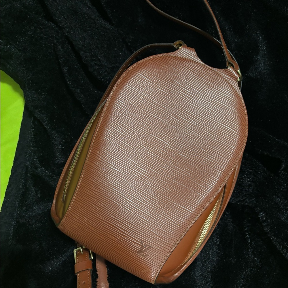 Louis Vuitton LV Ellegant Brown Leather Women's Bag